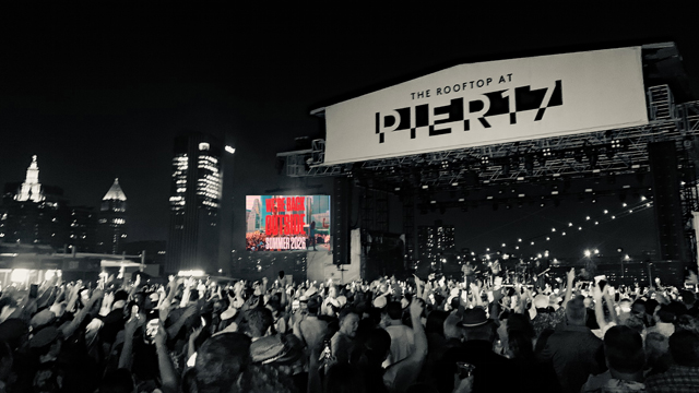 NYC rooftop concert Pier 17